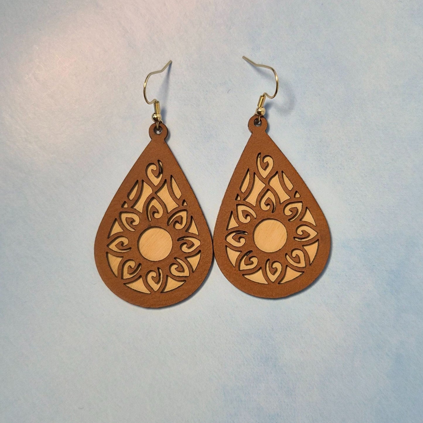 Mandala Dark Brown Leatherette (top) Light Wood Veneer (bottom) Teardrop Earrings